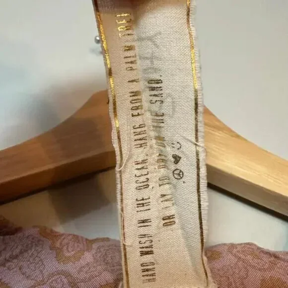 Jen's Pirate Booty Bell Sleeve Deep V Wrap Style Patterned Top Pink Size S EUC - Picture 6 of 9